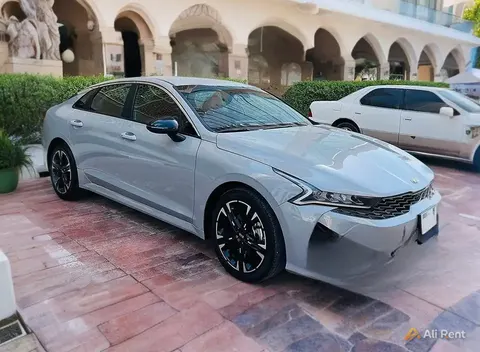 إيجار Kia K5 GT line 2021 في دبي