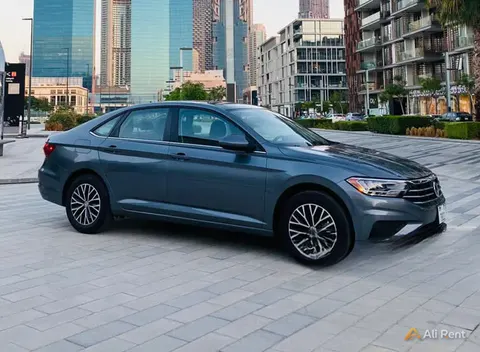 إيجار Volkswagen Jetta 2021 في دبي