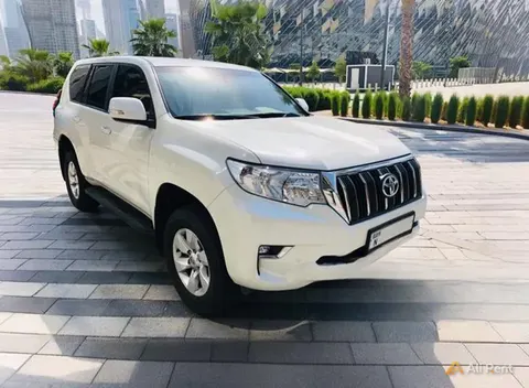 إيجار Toyota Prado 2020 في دبي