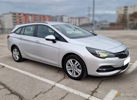 إيجار Opel Astra 2021 في إسطنبول