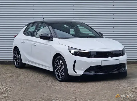 إيجار Opel corsa 2024 في إسطنبول