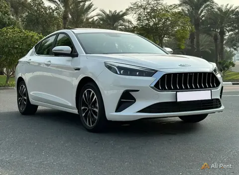 إيجار Jac j7 2024 في دبي