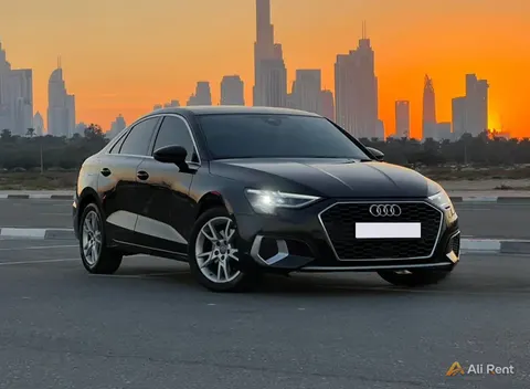 إيجار Audi A3 2023 في دبي