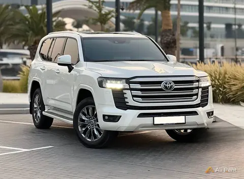 إيجار Toyota Land Cruiser 2024 في دبي