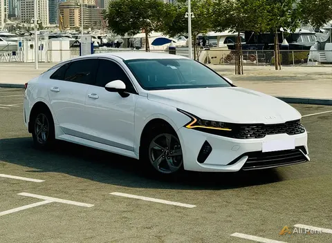 إيجار Kia K5 2022 في دبي