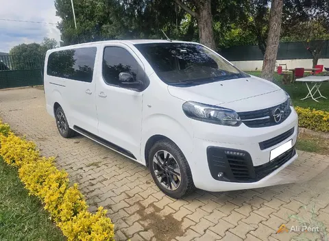 إيجار Opel ZAFIRA 2023 في إسطنبول