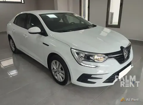 إيجار Renault Megan 2024 في إسطنبول