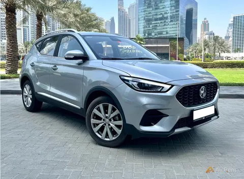 إيجار Mg ZS 2024 في دبي