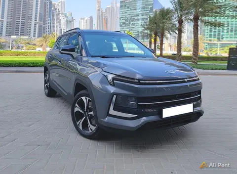 إيجار Jac JS4 2025 في دبي