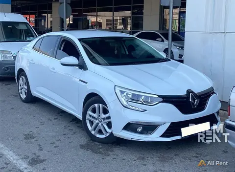 إيجار Renault Megane 2023 في إسطنبول