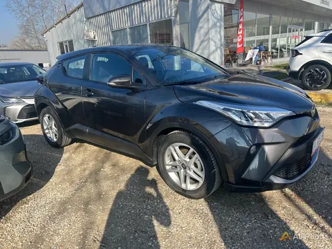 إيجار Toyota C-HR 2023 في إسطنبول