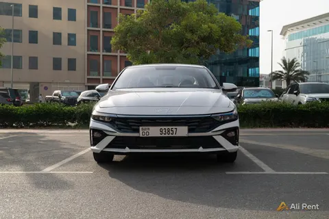 اجاره Hyundai Elantra 2025 در دبی
