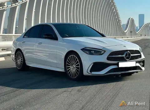 إيجار Mercedes-Benz C300 2024 في دبي